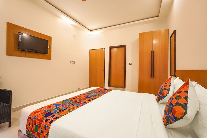 Room 17 of 30