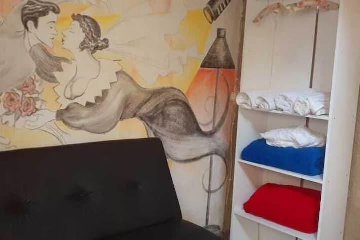 Room 45 of 114