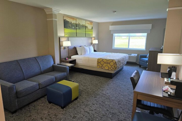 Room 8 of 65