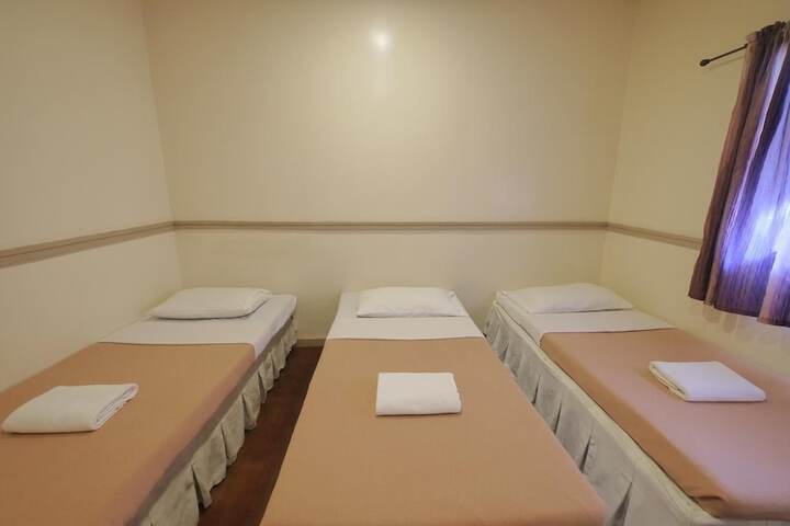 Room 20 of 63