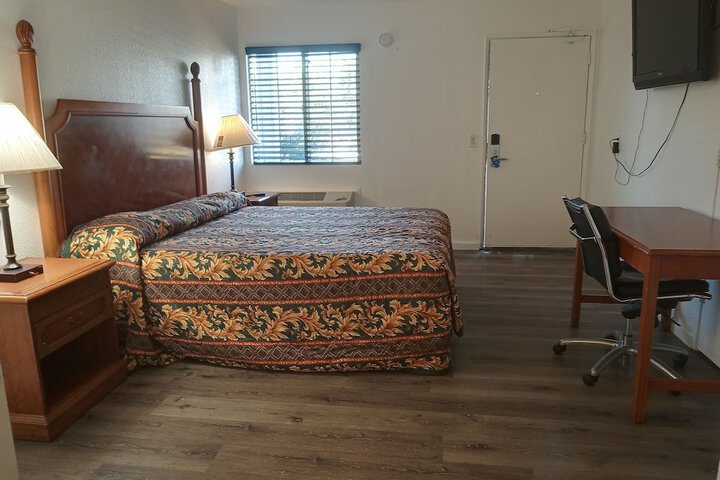 Room 6 of 41