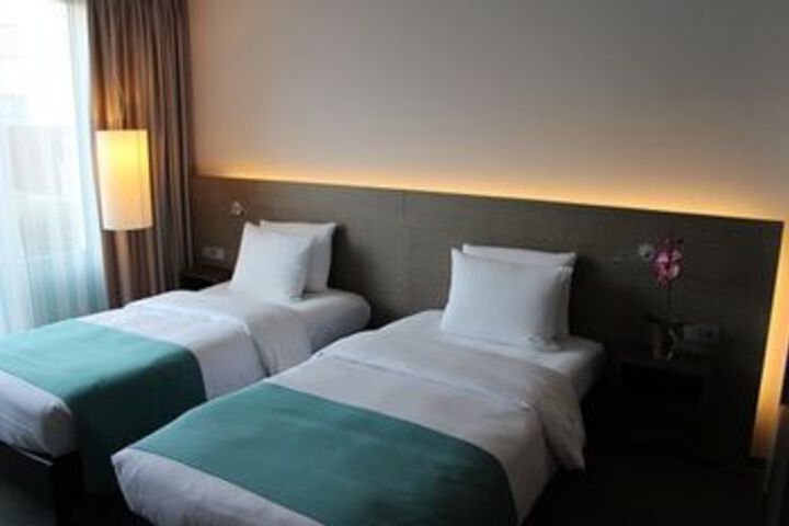 Room 41 of 120