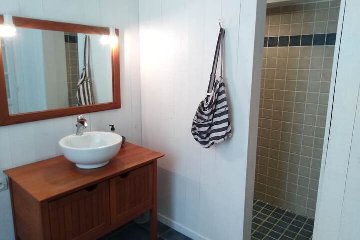 Room 26 of 39