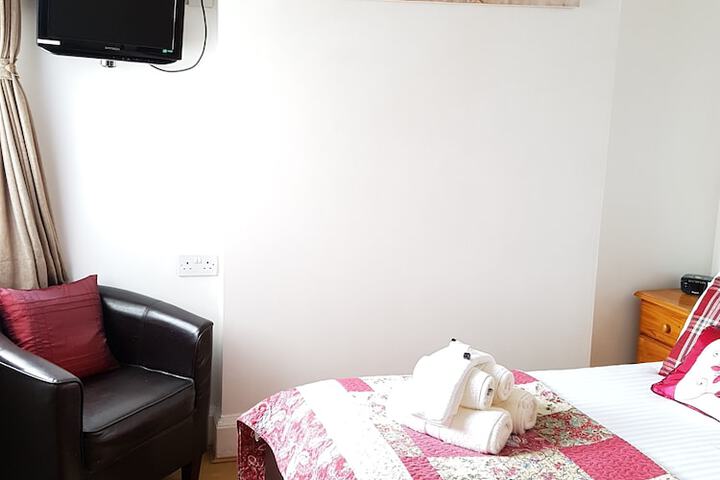 Room 12 of 73