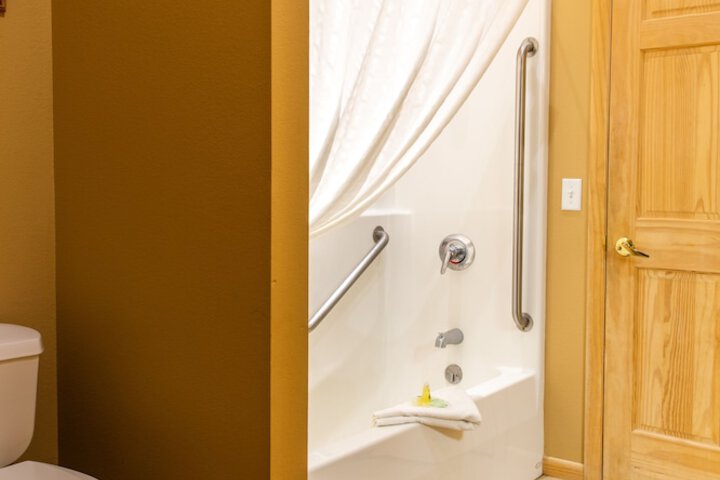 Room 32 of 52