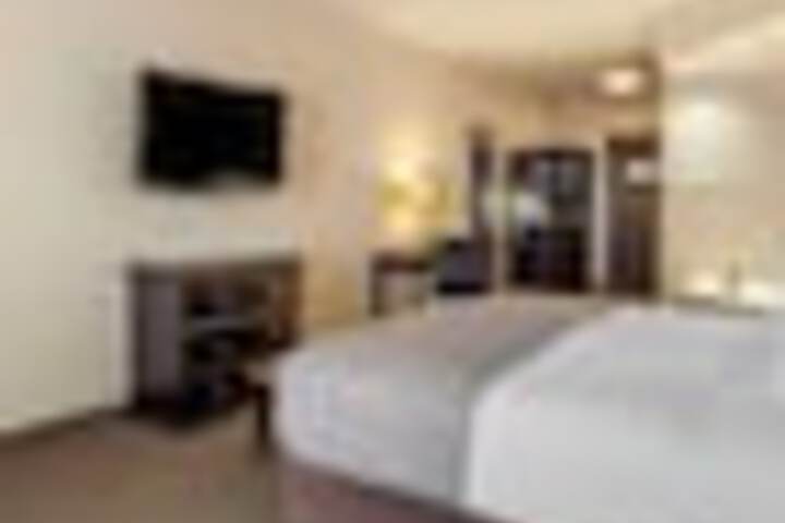 Room 83 of 168