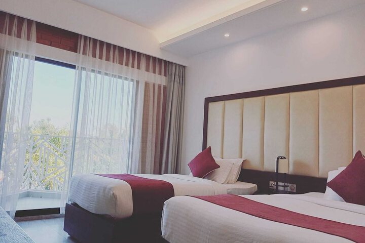 Room 3 of 82