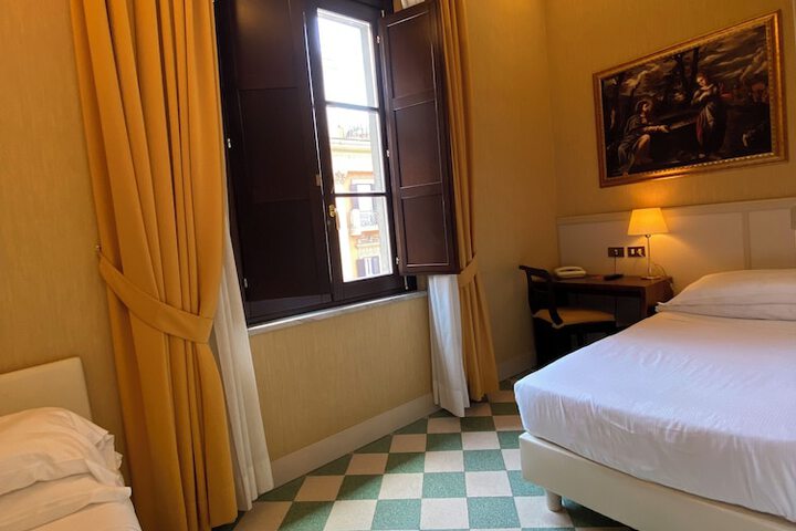 Room 77 of 180