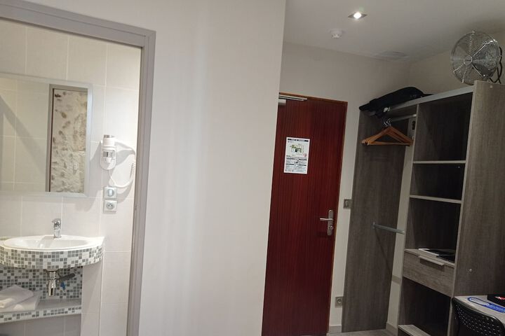 Room 26 of 56