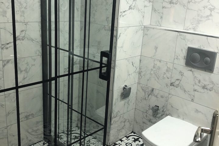 Room 108 of 137