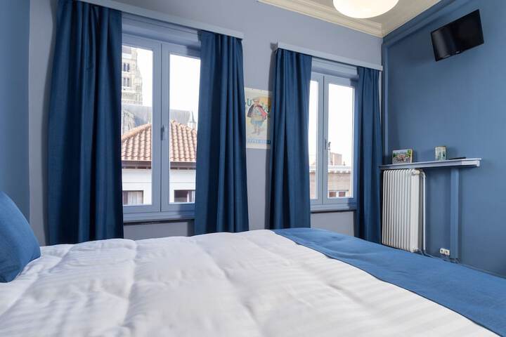 Room 5 of 27