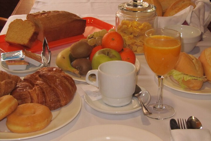 Breakfast/Coffee Service 39 of 54