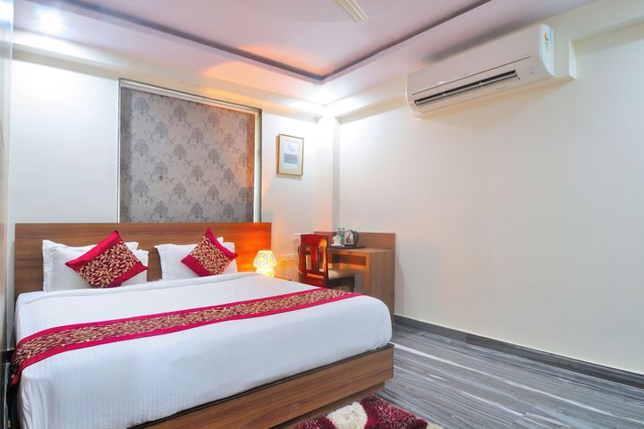 Room 8 of 36