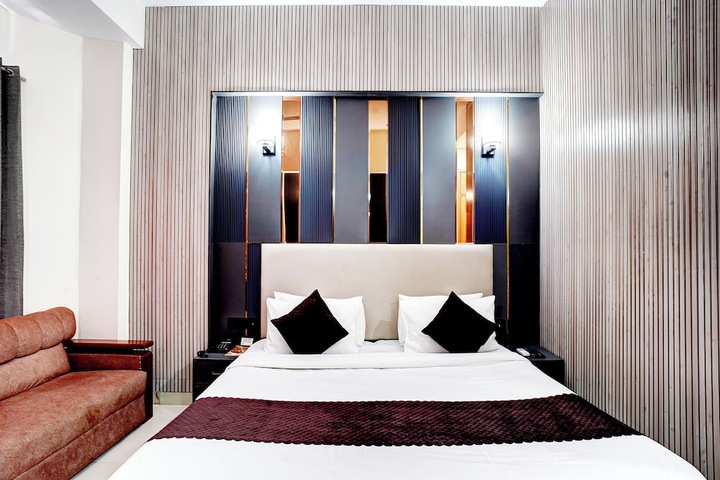 Room 36 of 49