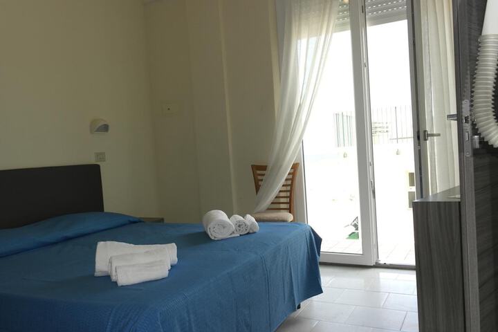 Room 13 of 46