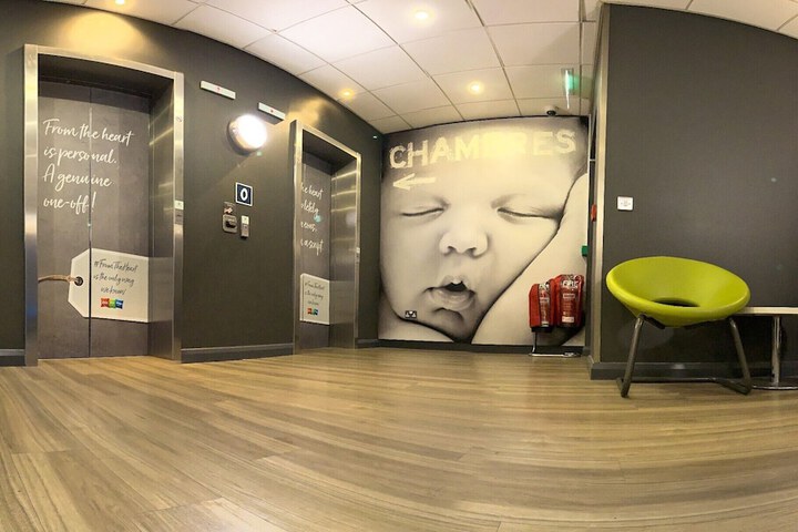 Entrance & Lobby