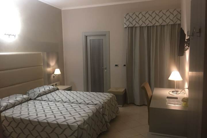Room 22 of 188