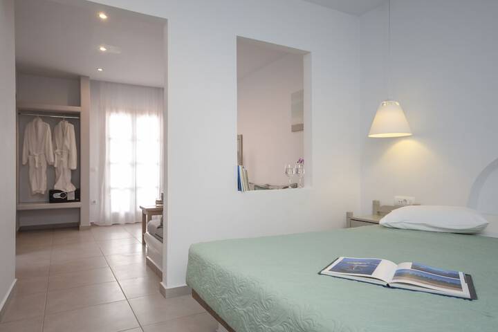 Room 40 of 199