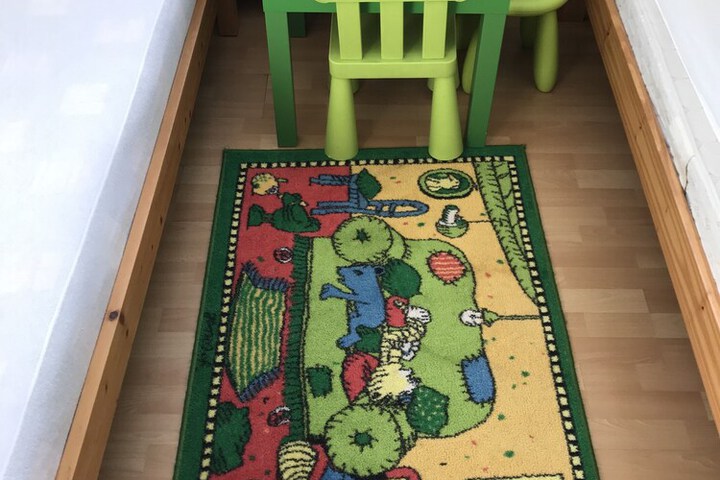 Room 18 of 117