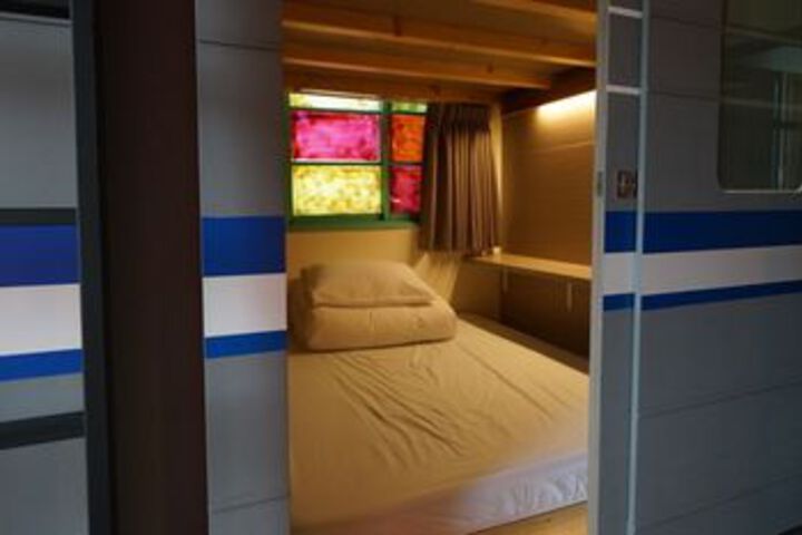 Room 27 of 57