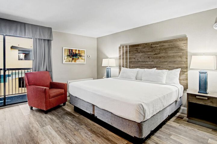 Room 14 of 164