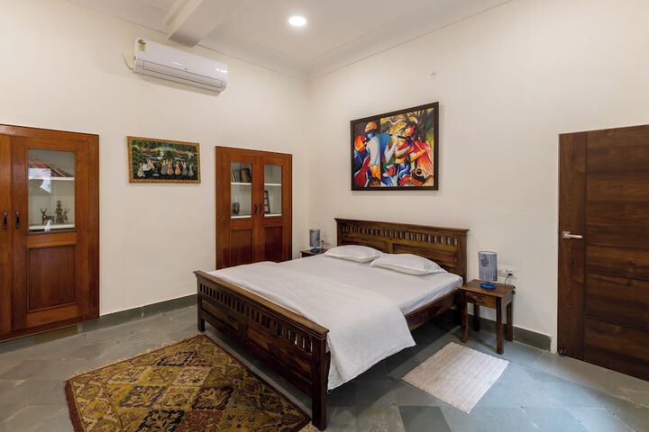 Room 14 of 51