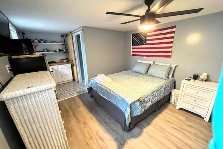 Room 44 of 93