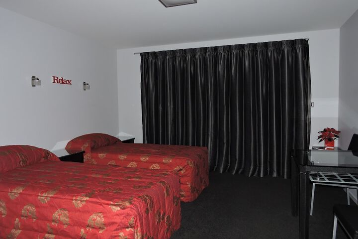 Room 6 of 46