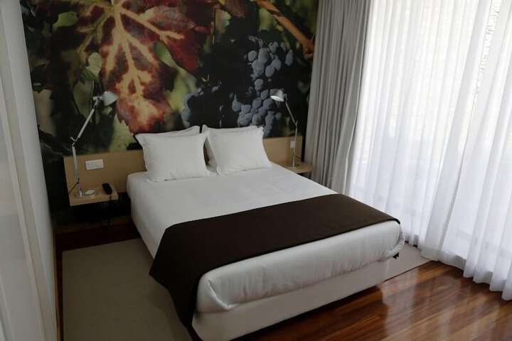 Room 3 of 67