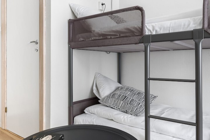 Room 3 of 59