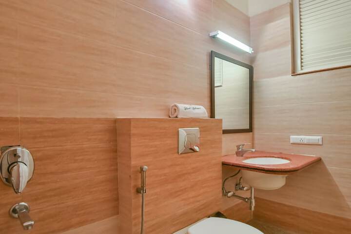 Room 29 of 48
