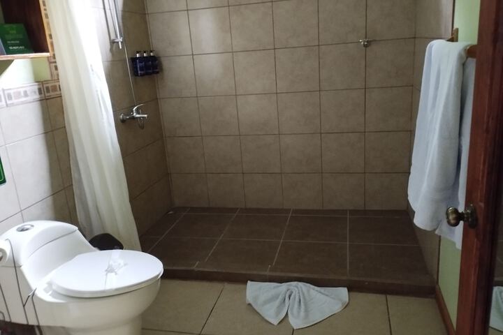 Room 213 of 334