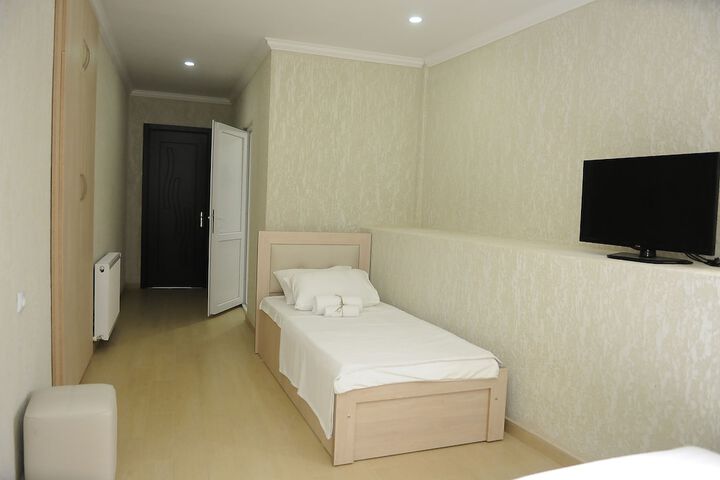 Room 43 of 46