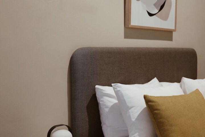 Room 12 of 73