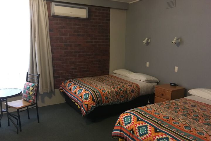 Room 5 of 36