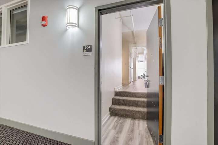 Room 37 of 194