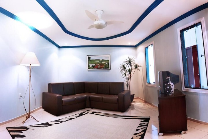 Room 5 of 7