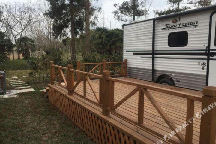 Dongping National Forest Park RV Camp