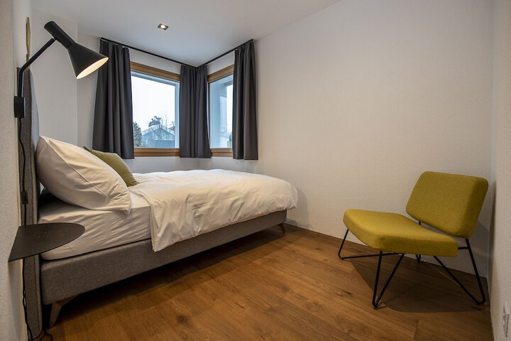 Room 5 of 44