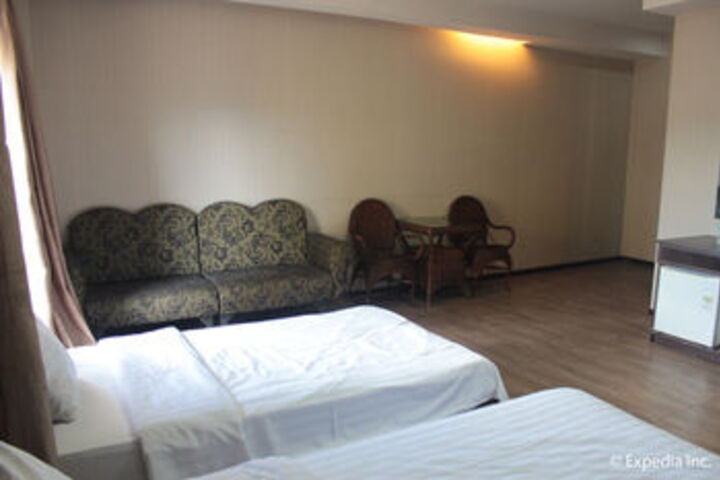 Room 43 of 79