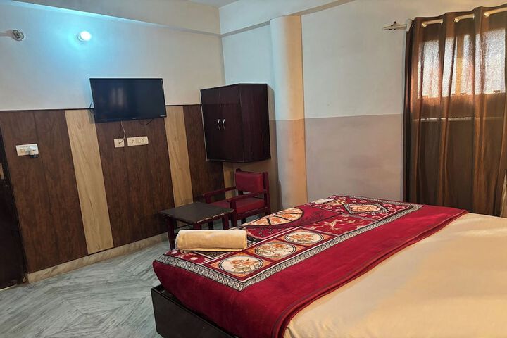 Room 12 of 39