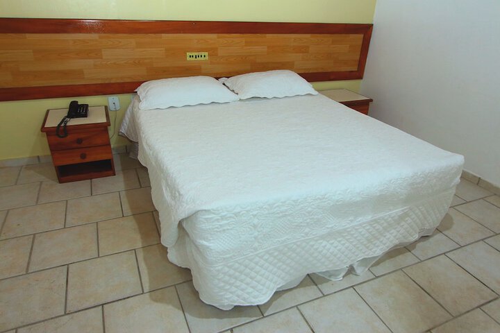 Room 8 of 50