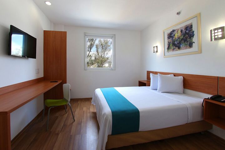 Room 16 of 64