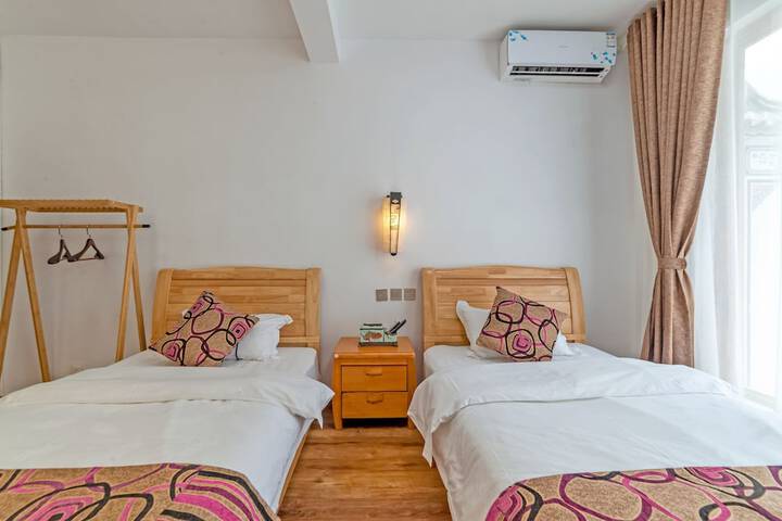 Room 6 of 40