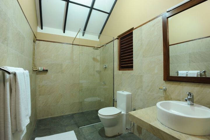 Room 9 of 22