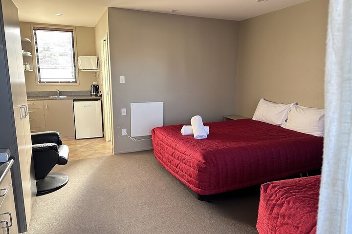 Room 25 of 86