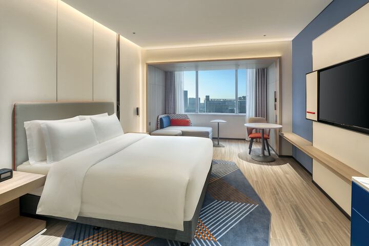 Room 5 of 21