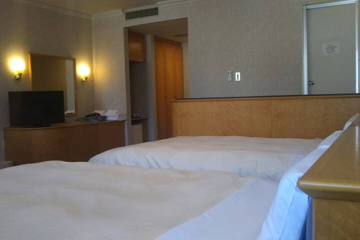 Room 9 of 45
