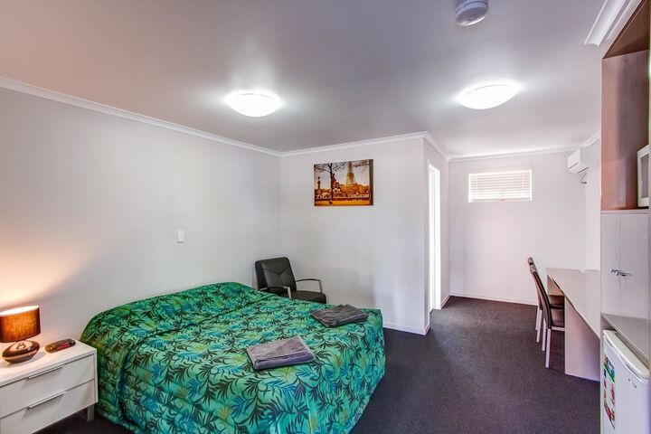 Room 5 of 22