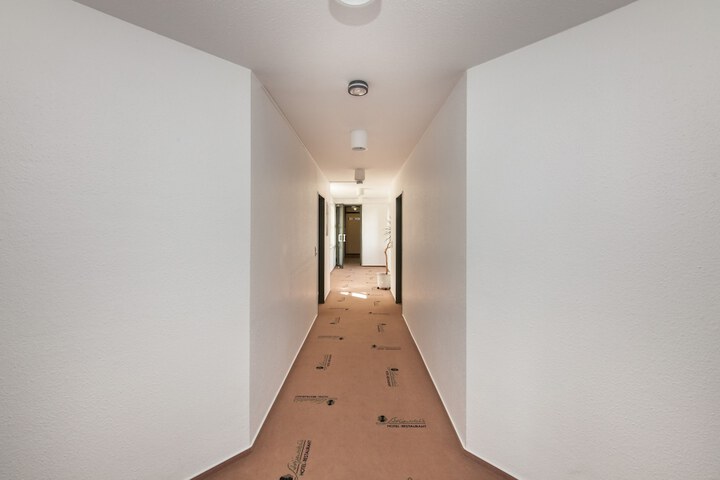 Ballroom/Hall 48 of 51